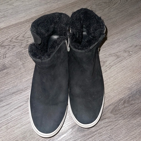 JSlide black waterproof booties size 9 - Picture 4 of 6